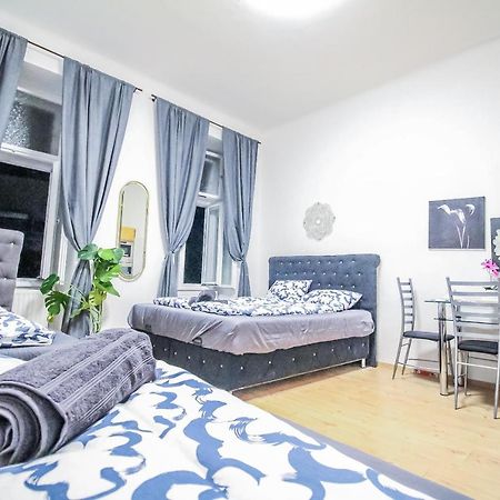 וינה Comfort Quad Room Hn מראה חיצוני תמונה