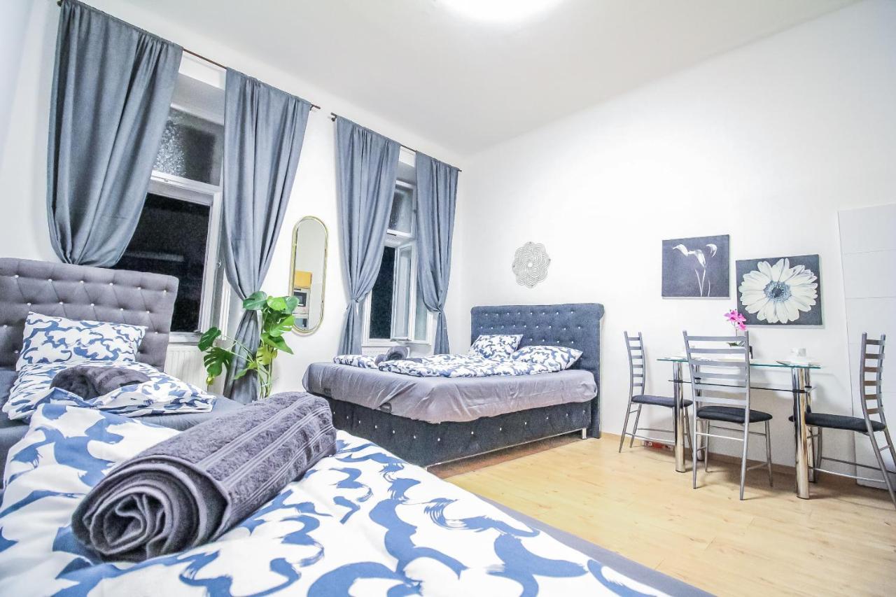 וינה Comfort Quad Room Hn מראה חיצוני תמונה