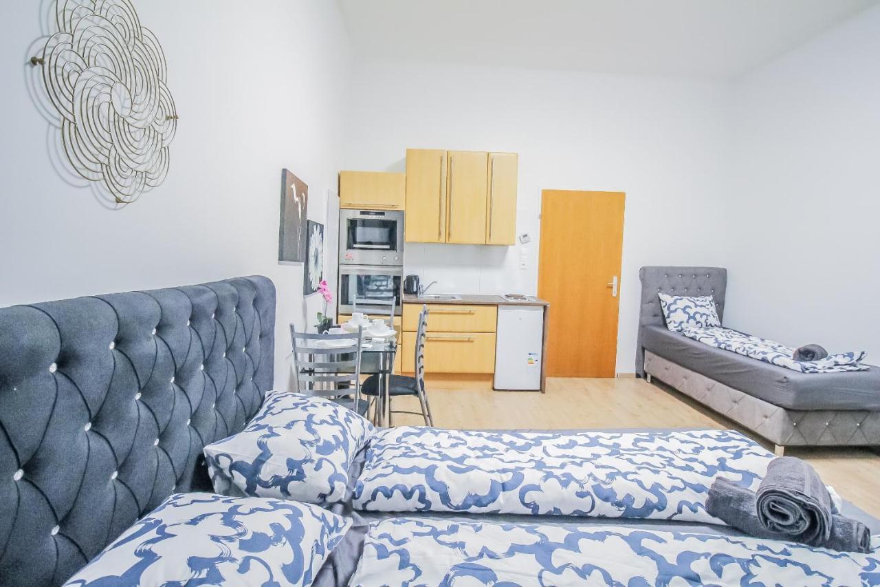 וינה Comfort Quad Room Hn מראה חיצוני תמונה